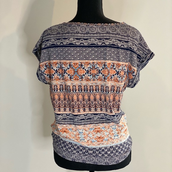 Lucky Brand Knot-Front Printed Tee - Picture 2 of 7